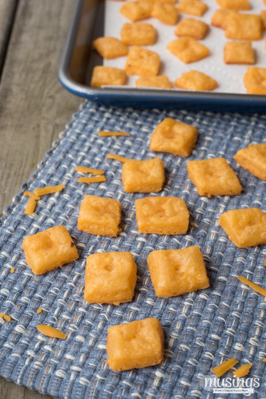Homemade Cheese Crackers - Living Well Mom